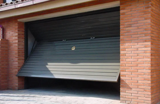 puerta basculante 1hoja - Instalación y Reparación Puertas de Garaje Basculantes Mataro Barcelona